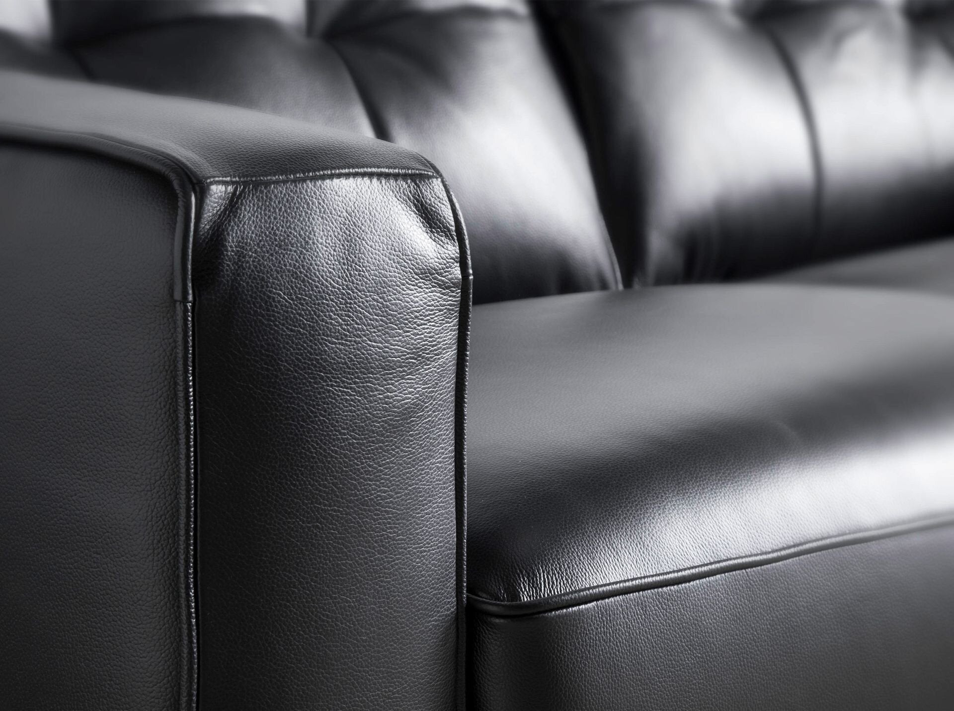 Chester 2-seters sofa Svart skinn