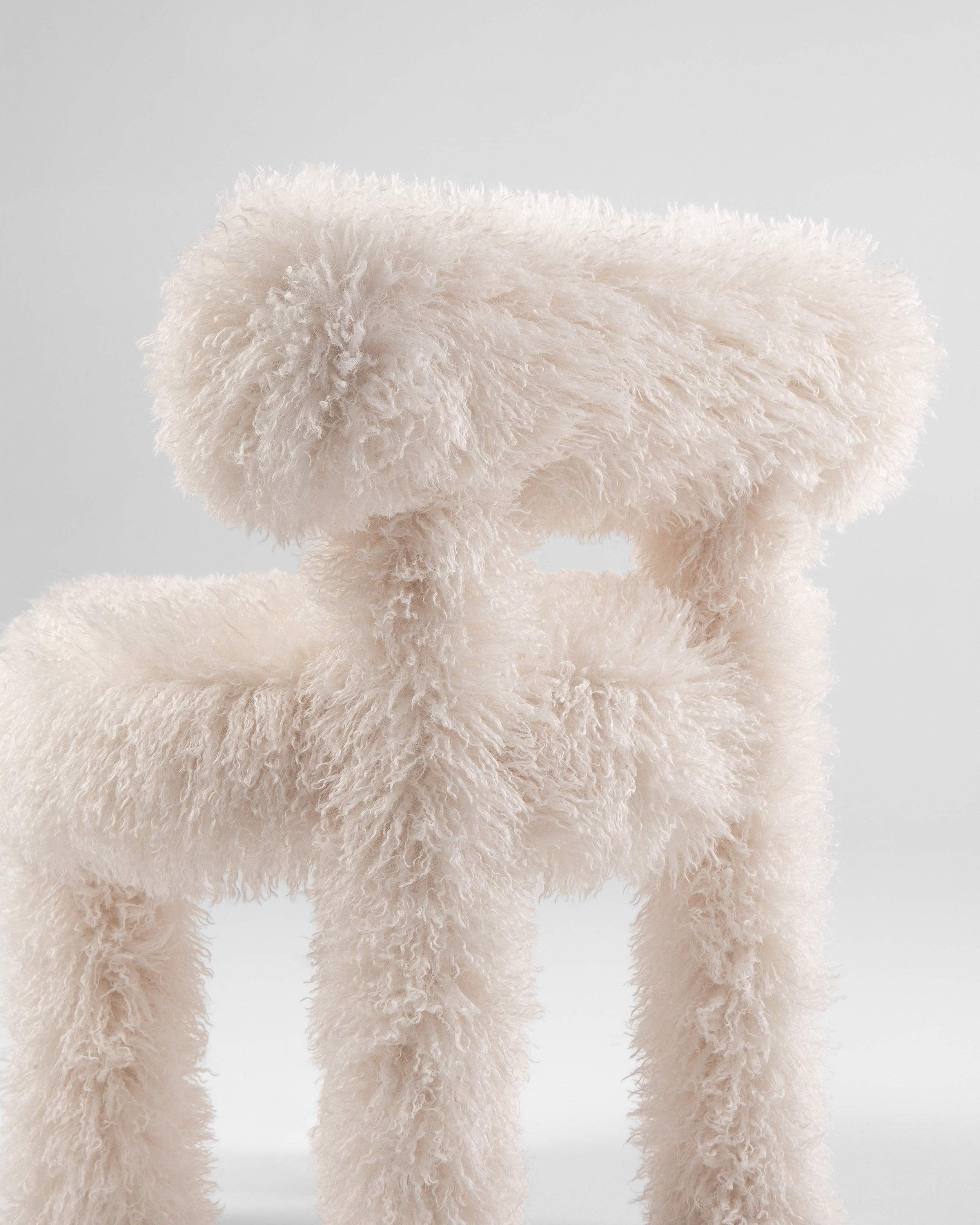 Stol Gropius CS1 Fluffy Edition